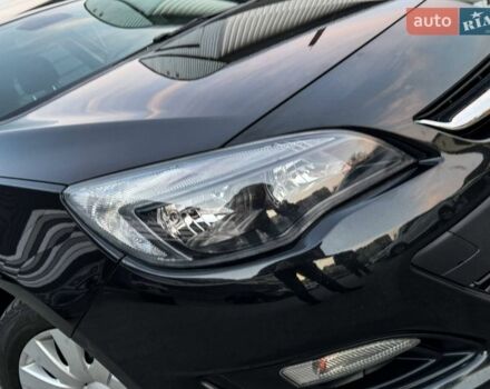 Черный Опель Астра, объемом двигателя 1.4 л и пробегом 190 тыс. км за 7400 $, фото 8 на Automoto.ua