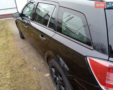 Черный Опель Астра, объемом двигателя 1.69 л и пробегом 260 тыс. км за 5600 $, фото 9 на Automoto.ua