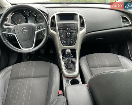 Черный Опель Астра, объемом двигателя 1.6 л и пробегом 220 тыс. км за 6700 $, фото 10 на Automoto.ua