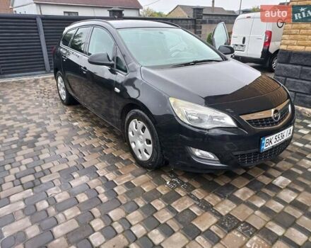 Черный Опель Астра, объемом двигателя 1.7 л и пробегом 185 тыс. км за 6650 $, фото 9 на Automoto.ua