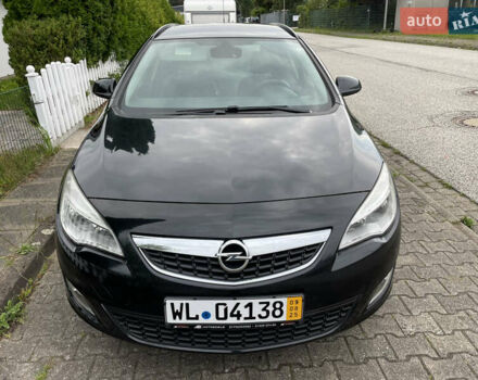 Черный Опель Астра, объемом двигателя 1.7 л и пробегом 230 тыс. км за 5950 $, фото 4 на Automoto.ua