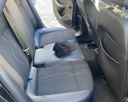 Черный Опель Астра, объемом двигателя 1.7 л и пробегом 260 тыс. км за 7500 $, фото 15 на Automoto.ua