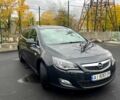 Черный Опель Астра, объемом двигателя 1.7 л и пробегом 275 тыс. км за 7400 $, фото 4 на Automoto.ua