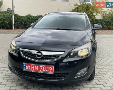 Черный Опель Астра, объемом двигателя 1.6 л и пробегом 125 тыс. км за 7450 $, фото 3 на Automoto.ua
