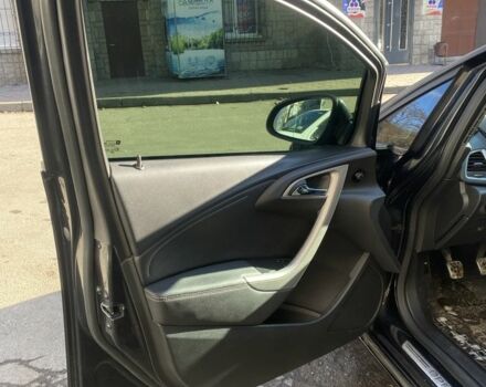 Черный Опель Астра, объемом двигателя 1.7 л и пробегом 260 тыс. км за 7500 $, фото 14 на Automoto.ua