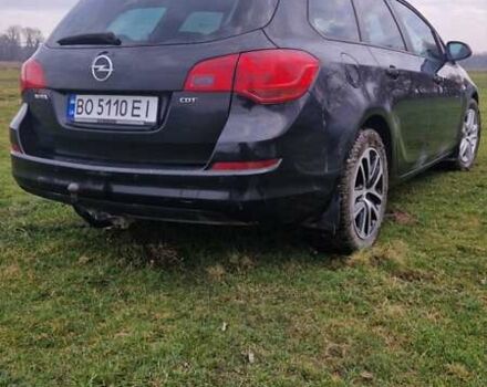 Черный Опель Астра, объемом двигателя 1.7 л и пробегом 200 тыс. км за 7200 $, фото 5 на Automoto.ua