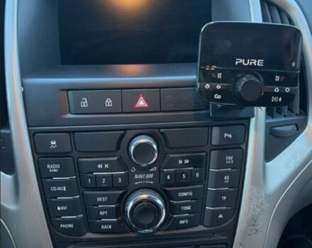 Черный Опель Астра, объемом двигателя 1.4 л и пробегом 275 тыс. км за 7500 $, фото 5 на Automoto.ua