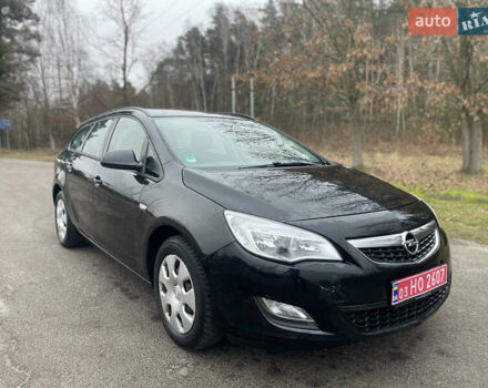 Черный Опель Астра, объемом двигателя 1.4 л и пробегом 210 тыс. км за 5900 $, фото 1 на Automoto.ua