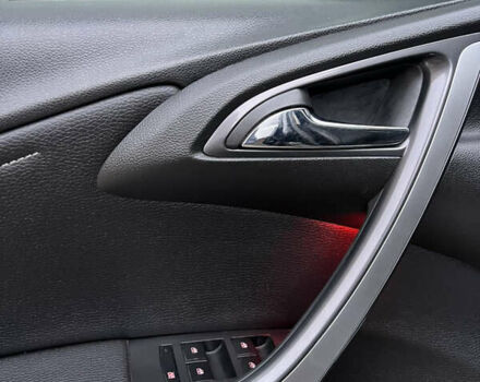 Черный Опель Астра, объемом двигателя 1.7 л и пробегом 194 тыс. км за 7999 $, фото 38 на Automoto.ua