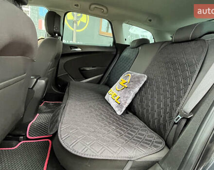 Черный Опель Астра, объемом двигателя 1.69 л и пробегом 285 тыс. км за 8700 $, фото 14 на Automoto.ua