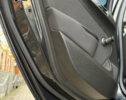 Черный Опель Астра, объемом двигателя 1.7 л и пробегом 258 тыс. км за 6999 $, фото 69 на Automoto.ua