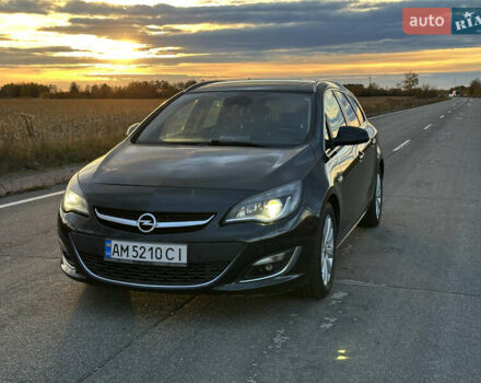 Опель Астра 2013 у Житомирі на Automoto.ua Чорний Опель Астра, об'ємом двигуна 1.7 л та пробігом 193 тис. км за 7800 $, фото 2 на Automoto.ua