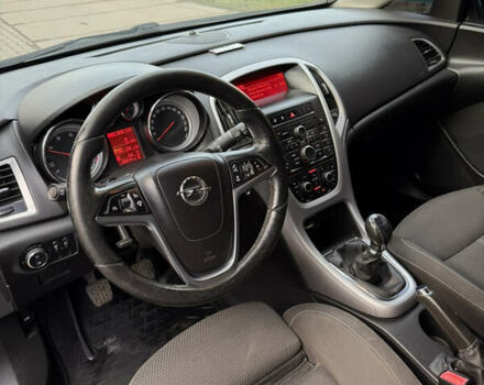 Черный Опель Астра, объемом двигателя 1.7 л и пробегом 258 тыс. км за 6999 $, фото 33 на Automoto.ua