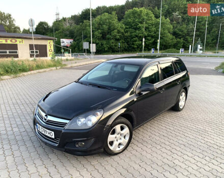Черный Опель Астра, объемом двигателя 1.6 л и пробегом 231 тыс. км за 5800 $, фото 3 на Automoto.ua