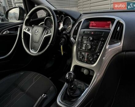 Черный Опель Астра, объемом двигателя 1.7 л и пробегом 218 тыс. км за 8500 $, фото 34 на Automoto.ua