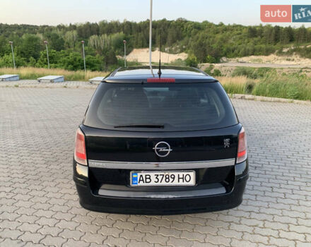 Черный Опель Астра, объемом двигателя 1.6 л и пробегом 231 тыс. км за 5800 $, фото 4 на Automoto.ua