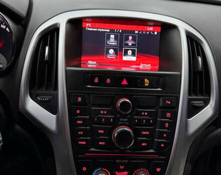 Черный Опель Астра, объемом двигателя 1.7 л и пробегом 245 тыс. км за 7000 $, фото 16 на Automoto.ua