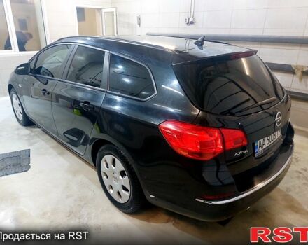 Черный Опель Астра, объемом двигателя 1.7 л и пробегом 338 тыс. км за 6300 $, фото 2 на Automoto.ua