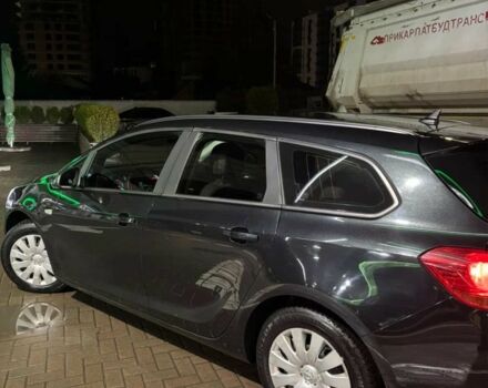 Черный Опель Астра, объемом двигателя 1.7 л и пробегом 275 тыс. км за 7600 $, фото 2 на Automoto.ua