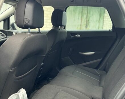 Черный Опель Астра, объемом двигателя 0 л и пробегом 380 тыс. км за 3500 $, фото 7 на Automoto.ua