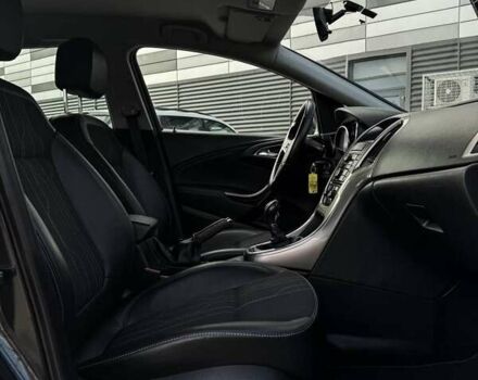 Черный Опель Астра, объемом двигателя 1.7 л и пробегом 218 тыс. км за 8500 $, фото 37 на Automoto.ua