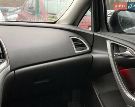 Черный Опель Астра, объемом двигателя 1.7 л и пробегом 326 тыс. км за 8655 $, фото 54 на Automoto.ua