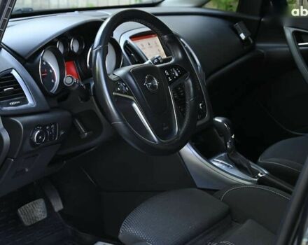 Опель Астра 2014 в Бердичеве на Automoto.ua Черный Опель Астра, объемом двигателя 2 л и пробегом 236 тыс. км за 8999 $, фото 14 на Automoto.ua