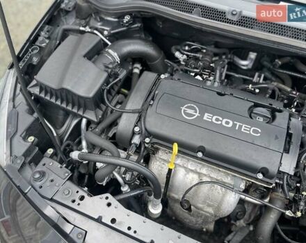 Черный Опель Астра, объемом двигателя 1.5 л и пробегом 197 тыс. км за 9400 $, фото 47 на Automoto.ua