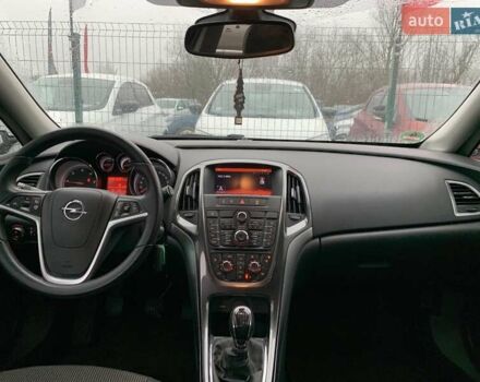 Черный Опель Астра, объемом двигателя 1.7 л и пробегом 326 тыс. км за 8655 $, фото 55 на Automoto.ua