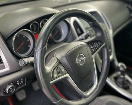 Черный Опель Астра, объемом двигателя 1.69 л и пробегом 254 тыс. км за 7600 $, фото 37 на Automoto.ua