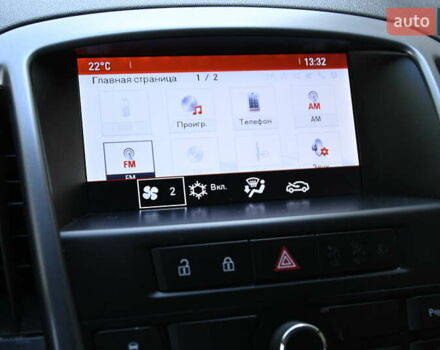 Опель Астра 2014 у Бердичеве на Automoto.ua Чорний Опель Астра, об'ємом двигуна 1.96 л та пробігом 238 тис. км за 8700 $, фото 17 на Automoto.ua