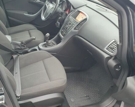 Черный Опель Астра, объемом двигателя 1.6 л и пробегом 251 тыс. км за 7500 $, фото 22 на Automoto.ua