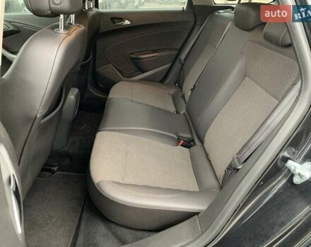 Черный Опель Астра, объемом двигателя 1.7 л и пробегом 326 тыс. км за 8655 $, фото 26 на Automoto.ua