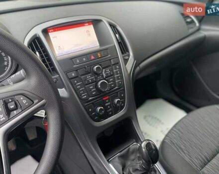 Черный Опель Астра, объемом двигателя 1.5 л и пробегом 197 тыс. км за 9400 $, фото 28 на Automoto.ua