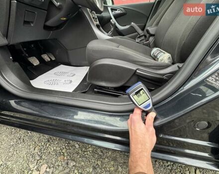 Черный Опель Астра, объемом двигателя 1.5 л и пробегом 197 тыс. км за 9400 $, фото 93 на Automoto.ua