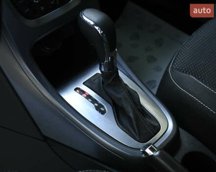 Опель Астра 2014 у Бердичеве на Automoto.ua Чорний Опель Астра, об'ємом двигуна 1.96 л та пробігом 238 тис. км за 8700 $, фото 20 на Automoto.ua