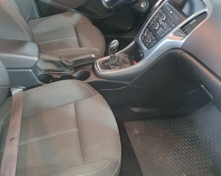 Черный Опель Астра, объемом двигателя 1.6 л и пробегом 251 тыс. км за 7500 $, фото 9 на Automoto.ua