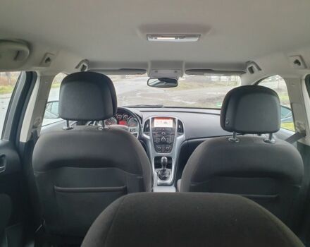 Черный Опель Астра, объемом двигателя 1.6 л и пробегом 251 тыс. км за 7500 $, фото 23 на Automoto.ua