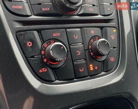 Черный Опель Астра, объемом двигателя 1.7 л и пробегом 326 тыс. км за 8655 $, фото 50 на Automoto.ua