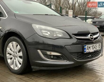 Черный Опель Астра, объемом двигателя 1.7 л и пробегом 326 тыс. км за 8655 $, фото 7 на Automoto.ua