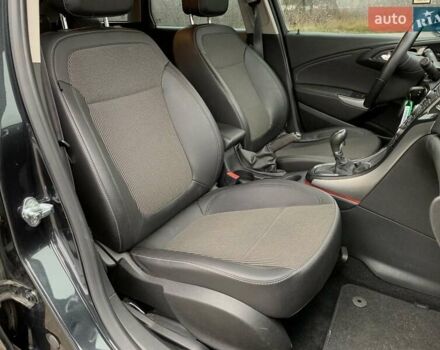 Черный Опель Астра, объемом двигателя 1.7 л и пробегом 326 тыс. км за 8655 $, фото 34 на Automoto.ua