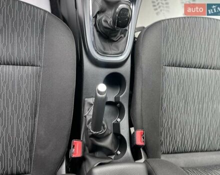 Черный Опель Астра, объемом двигателя 1.5 л и пробегом 197 тыс. км за 9400 $, фото 33 на Automoto.ua