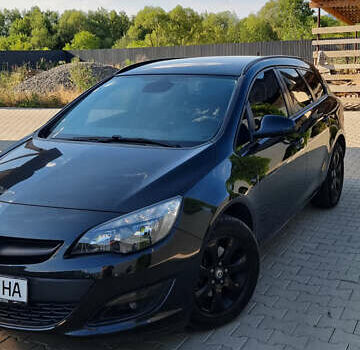 Черный Опель Астра, объемом двигателя 1.6 л и пробегом 235 тыс. км за 7700 $, фото 11 на Automoto.ua