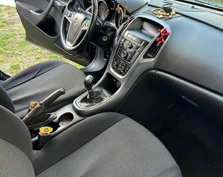 Чорний Опель Астра, об'ємом двигуна 1.7 л та пробігом 252 тис. км за 8000 $, фото 18 на Automoto.ua