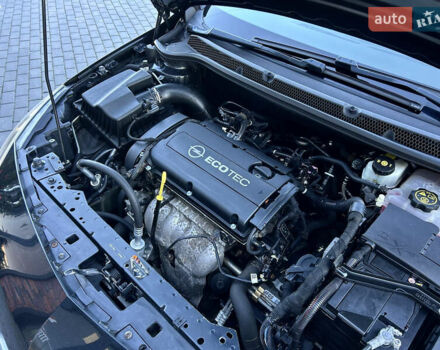 Черный Опель Астра, объемом двигателя 1.6 л и пробегом 192 тыс. км за 9199 $, фото 75 на Automoto.ua