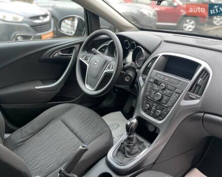 Черный Опель Астра, объемом двигателя 1.5 л и пробегом 197 тыс. км за 9400 $, фото 26 на Automoto.ua
