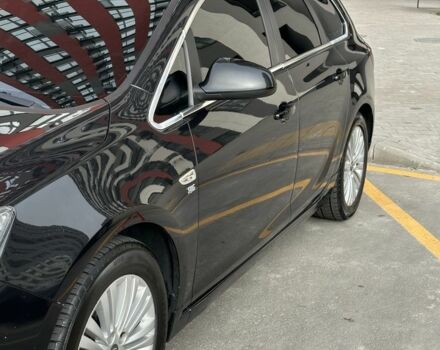 Черный Опель Астра, объемом двигателя 1.6 л и пробегом 280 тыс. км за 9555 $, фото 5 на Automoto.ua