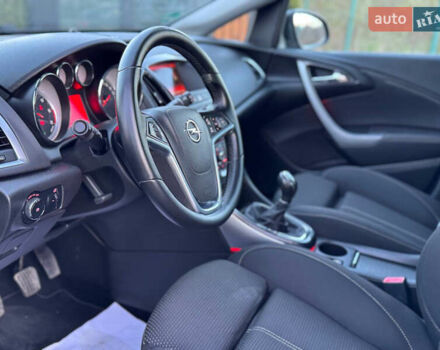 Опель Астра 2015 у Дрогобичі на Automoto.ua Чорний Опель Астра, об'ємом двигуна 1.6 л та пробігом 196 тис. км за 8550 $, фото 58 на Automoto.ua