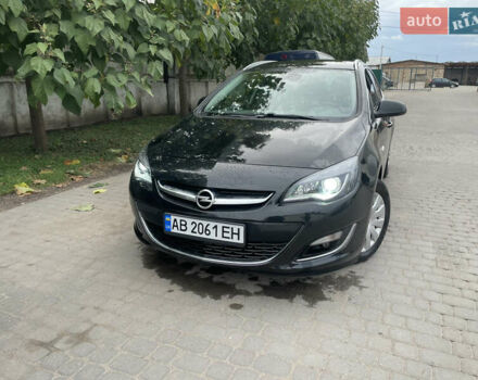 Черный Опель Астра, объемом двигателя 1.6 л и пробегом 250 тыс. км за 8800 $, фото 2 на Automoto.ua