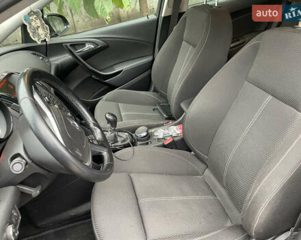 Черный Опель Астра, объемом двигателя 1.6 л и пробегом 250 тыс. км за 8800 $, фото 12 на Automoto.ua